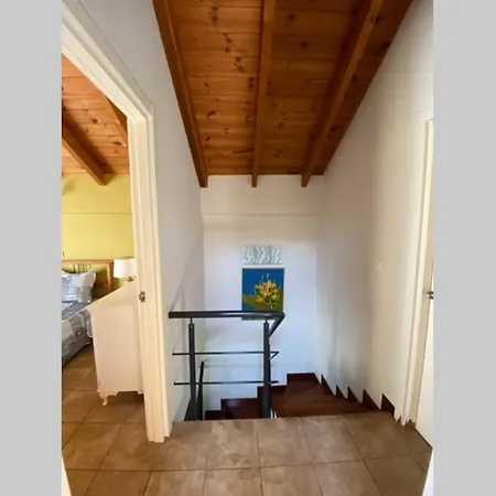 Cozy And Modern Maisonette Apartment Lamia